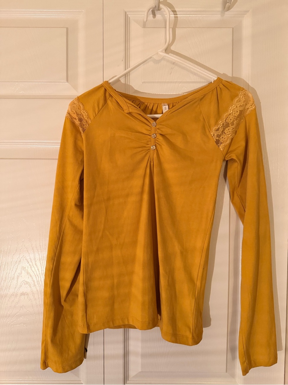Women's Long Sleeve Lace-Trim Tee - Mustard